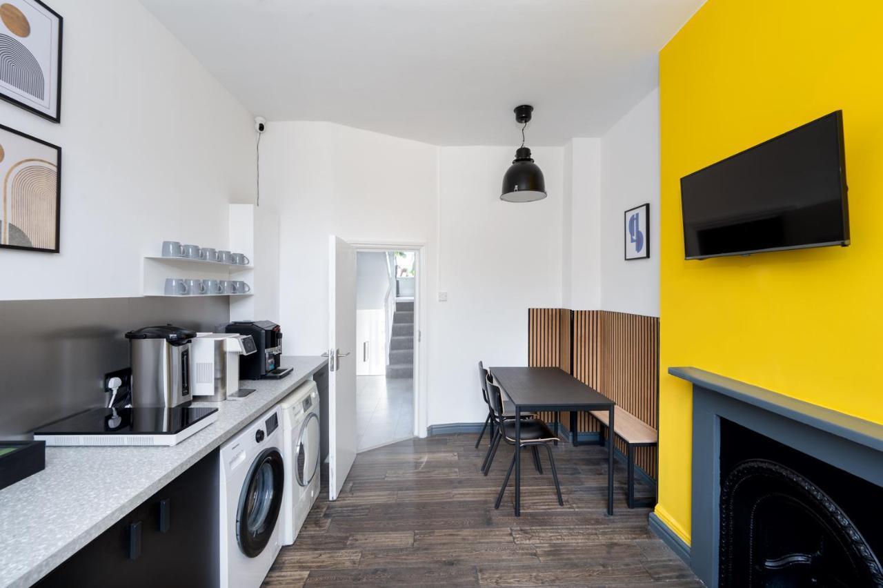 D8 House Apartment London Exterior photo